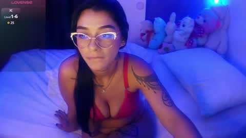 sara_ramirez0 online show from January 16, 2025, 1:16 am