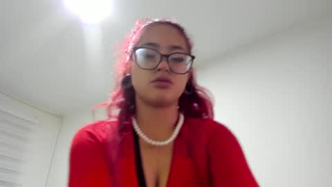 sara_red_x online show from April 2, 2026, 3:15 am