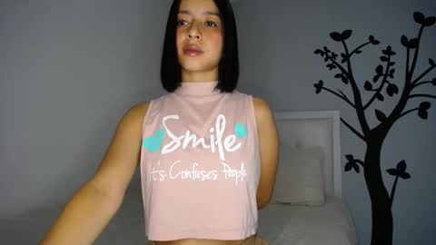 Sara online show from November 19, 2025, 2:00 am