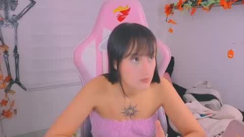 Sarah Ramirez online show from October 26, 2025, 11:53 pm