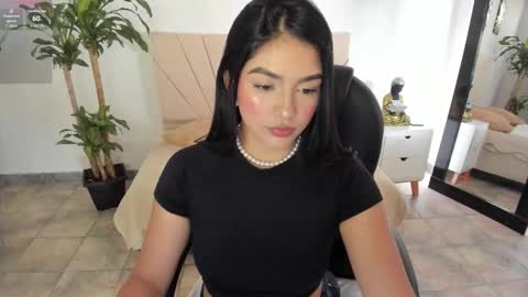 saraa_stormy online show from March 22, 2026, 7:39 pm