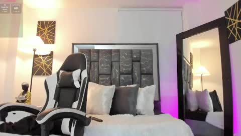 Snapshot of saraa_stormy chatting on May 8, 2026, 7:19 pm saraa_stormy online show from May 8, 2026, 7:19 pm