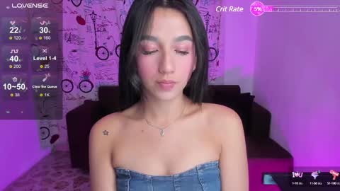 Snapshot of saraamills chatting on February 24, 2025, 7:19 pm Sara online show from February 24, 2025, 7:19 pm