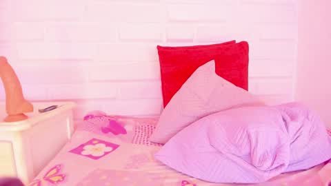  Ebony Pocahontas  online show from March 11, 2025, 6:41 pm