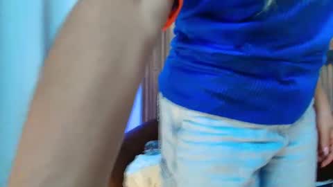 Snapshot of sarablonde_t chatting on July 7, 2026, 4:33 pm sarablonde_t online show from July 7, 2026, 4:33 pm