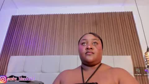 Snapshot of saraby_blandon chatting on July 8, 2026, 10:53 am online show from July 8, 2026, 10:53 am