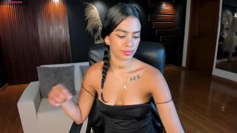 Sara  Everyday From 1430 to 2130 Col Time online show from December 20, 2025, 6:37 pm