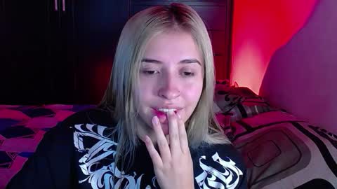 Snapshot of saradiazxxx chatting on March 1, 2026, 9:11 am saradiazxxx online show from March 1, 2026, 9:11 am