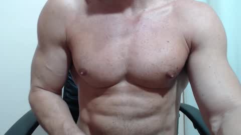 saradorj92 online show from February 9, 2026, 3:43 am