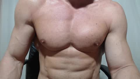 saradorj92 online show from April 11, 2026, 5:01 am