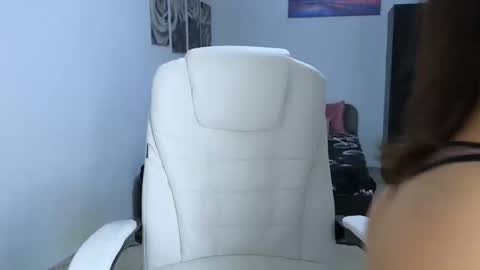 sarah l0v3 online show from January 7, 2025, 5:33 am