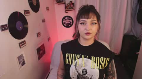 Snapshot of sarah_cuteeyes chatting on June 17, 2026, 4:48 am Sara online show from June 17, 2026, 4:48 am
