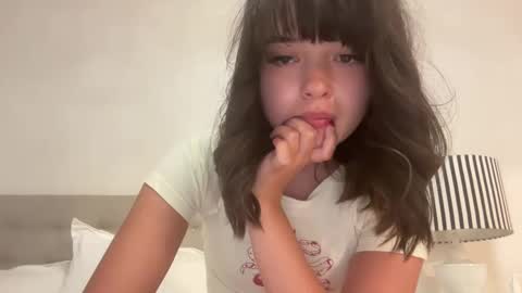 Snapshot of sarah_heart_aus chatting on January 5, 2025, 6:13 am Sarah Heart Aus online show from January 5, 2025, 6:13 am