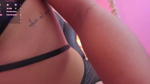 SARAH KEYS  online show from February 12, 2026, 3:23 am