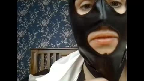 Snapshot of sarah_sean chatting on November 20, 2025, 12:16 pm Sarahs room online show from November 20, 2025, 12:16 pm