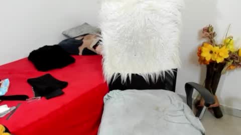 Snapshot of sarah_sweett chatting on April 3, 2026, 5:44 pm Sarah online show from April 3, 2026, 5:44 pm