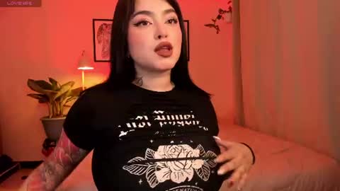 Snapshot of sarah_volkov chatting on June 22, 2026, 11:07 am online show from June 22, 2026, 11:07 am