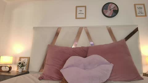 Snapshot of sarahevans__ chatting on December 11, 2024, 1:58 am Sarah Evans online show from December 11, 2024, 1:58 am