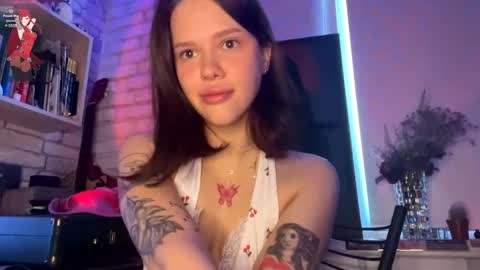 Sarah online show from April 29, 2026, 12:48 am
