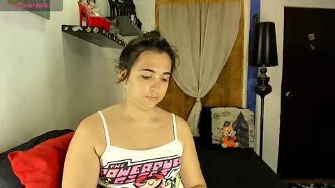 Snapshot of sarahjey chatting on February 15, 2026, 11:56 pm SARAHJEY online show from February 15, 2026, 11:56 pm