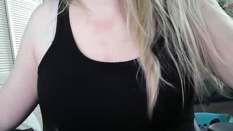 Snapshot of sarahmummy chatting on February 24, 2026, 9:46 pm Sarah online show from February 24, 2026, 9:46 pm