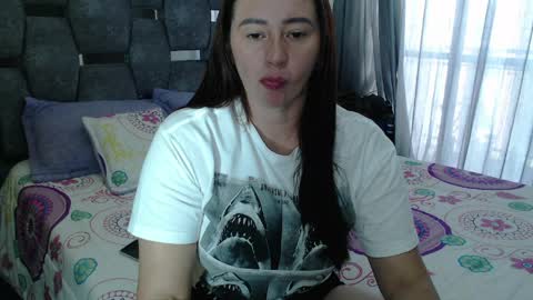 Lia online show from April 2, 2026, 2:26 pm