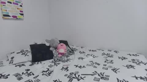 Sarah  online show from September 14, 2025, 7:13 pm