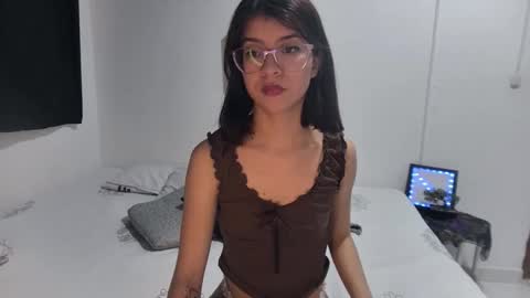 Sarah  online show from November 10, 2025, 6:51 pm