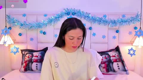 Snapshot of sarahsophia_ chatting on December 12, 2024, 11:29 am SARAH online show from December 12, 2024, 11:29 am