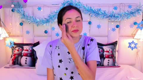 Snapshot of sarahsophia_ chatting on December 16, 2024, 11:33 am SARAH online show from December 16, 2024, 11:33 am
