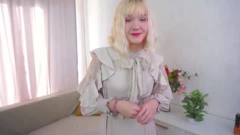 Snapshot of saraigoodrick chatting on February 23, 2026, 9:50 am Kivi online show from February 23, 2026, 9:50 am