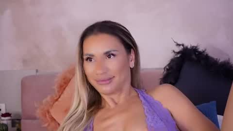 Snapshot of sarajennyfer chatting on July 24, 2026, 4:54 am Jenny online show from July 24, 2026, 4:54 am