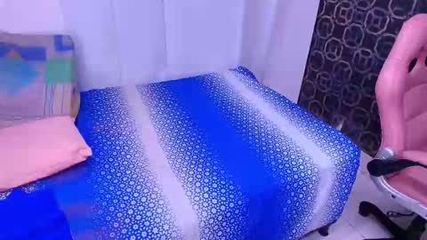 Sara  online show from March 4, 2025, 12:01 pm