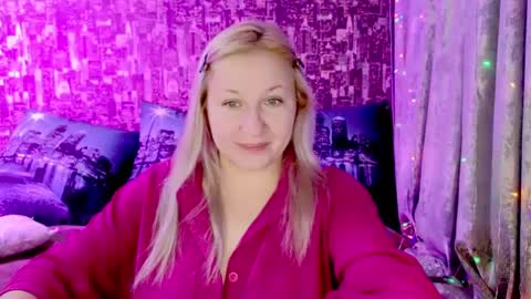 Sara online show from December 22, 2024, 6:48 pm