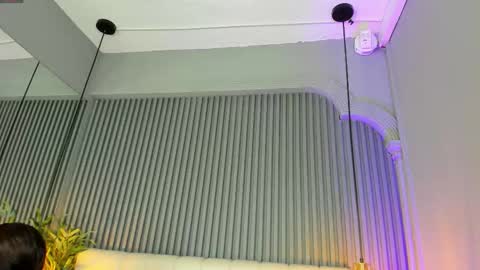 Sara   online show from December 13, 2025, 10:48 pm