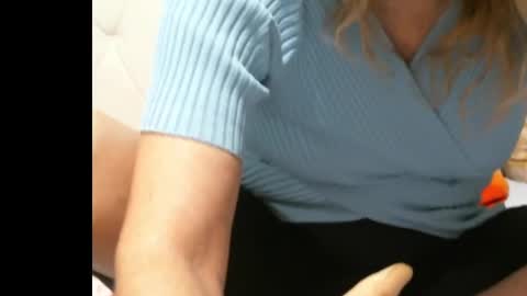 sarasexx33 online show from March 4, 2025, 2:42 pm