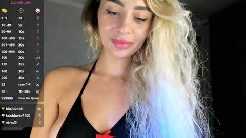 Sara online show from October 21, 2025, 8:31 pm