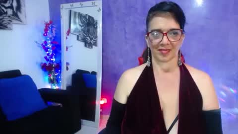 Snapshot of sarasmith2 chatting on September 24, 2025, 1:20 am sara online show from September 24, 2025, 1:20 am