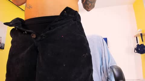 Sara Sofia online show from April 18, 2026, 4:05 am