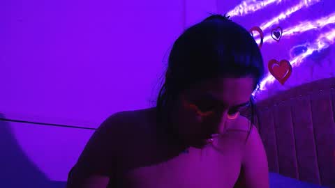 sarastonesx online show from February 22, 2025, 7:45 am