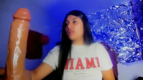 sarastonesx online show from March 26, 2026, 4:18 am