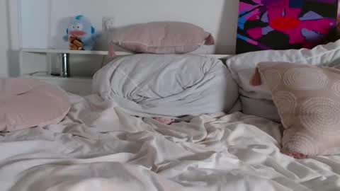 Your Selena 3 online show from February 20, 2026, 6:26 am