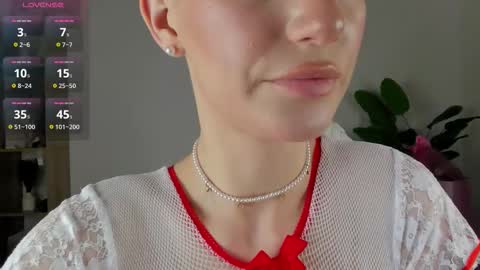 Your Selena 3 online show from March 15, 2026, 3:12 am