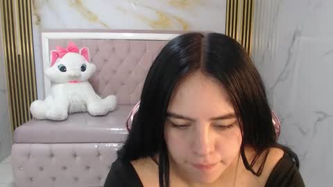 Sara  online show from February 15, 2026, 12:36 pm