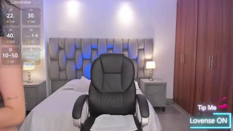  Saritaaa  online show from March 4, 2026, 3:12 am