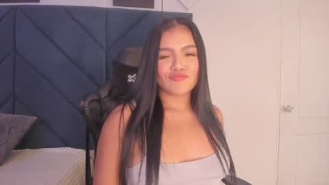 Sara  online show from February 22, 2025, 4:07 am