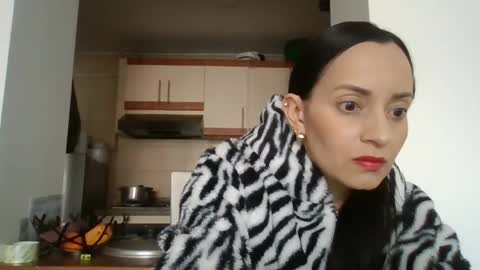 sarita_start online show from September 8, 2025, 3:44 pm