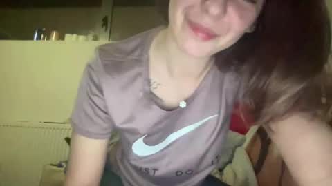 Snapshot of sarrah_rossy chatting on March 12, 2025, 8:31 pm Sarrah online show from March 12, 2025, 8:31 pm