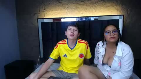 Snapshot of sasahsalomefon chatting on June 24, 2026, 4:00 am Sasha Y Felipe online show from June 24, 2026, 4:00 am
