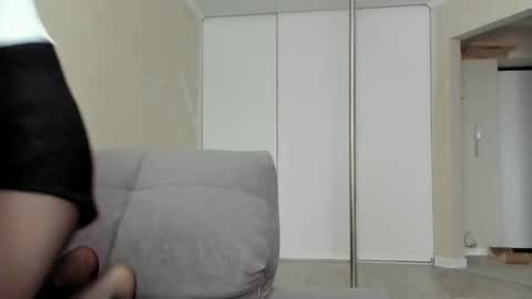 Snapshot of sasha_bell_ chatting on January 6, 2026, 6:17 am Sasha online show from January 6, 2026, 6:17 am